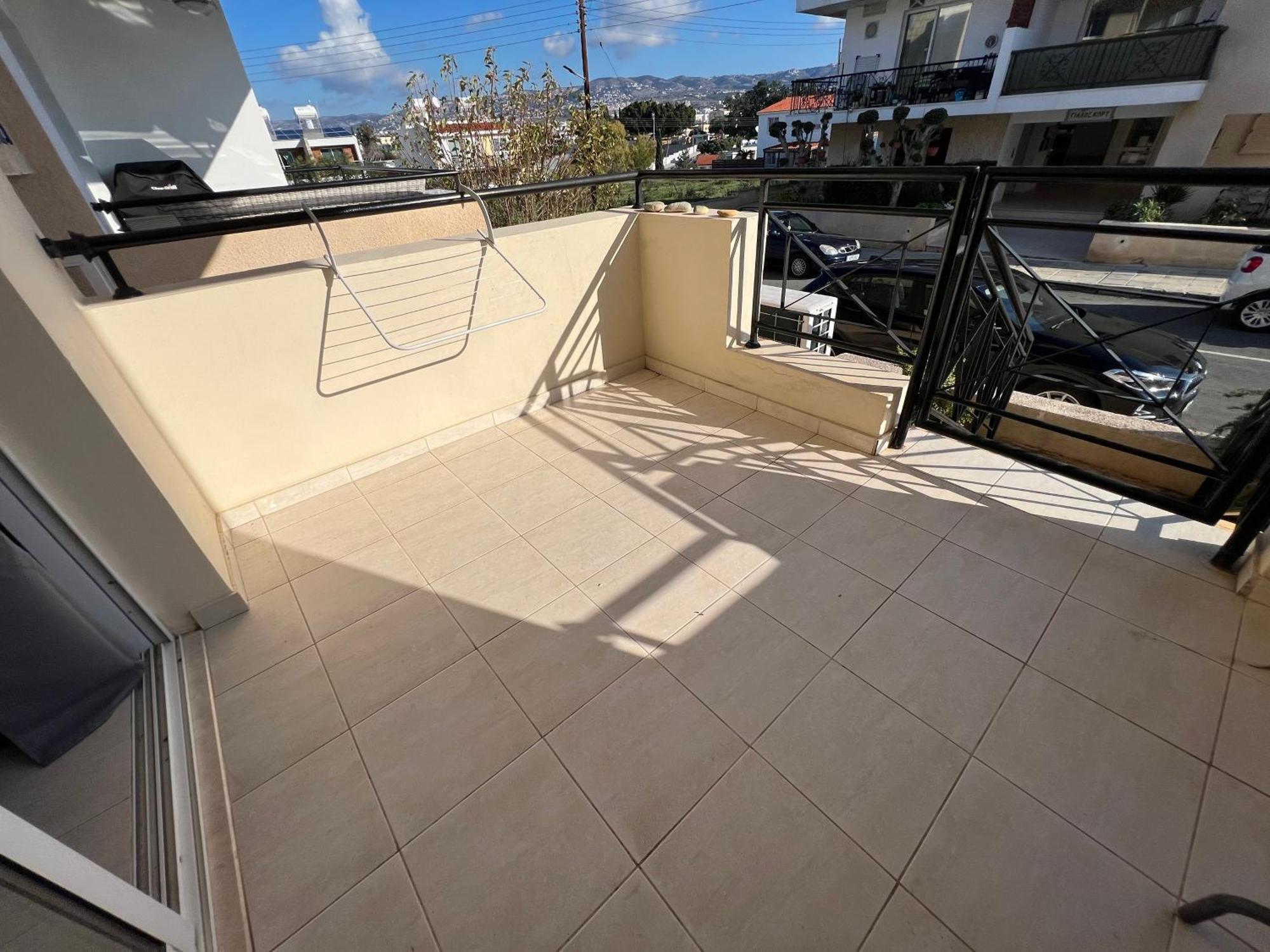 1 Bedroom In Chloraka With A Garden Apartment Paphos