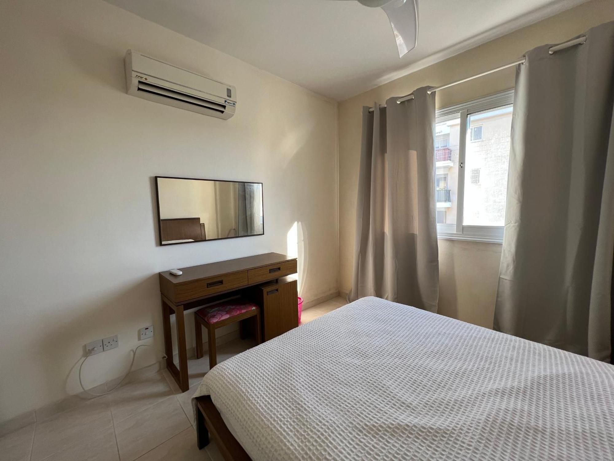 1 Bedroom In Chloraka With A Garden